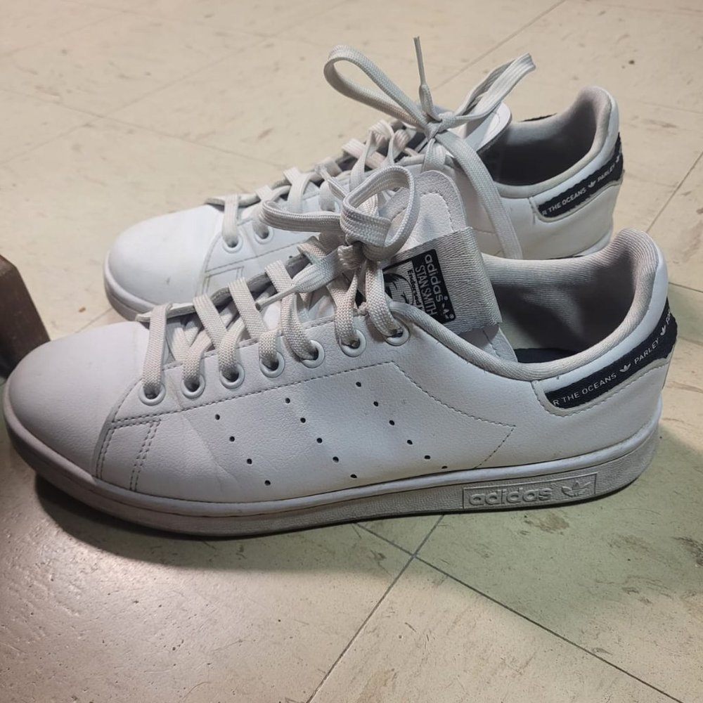 Adidas Stan Smith Parley (special edition) size 8 MENS